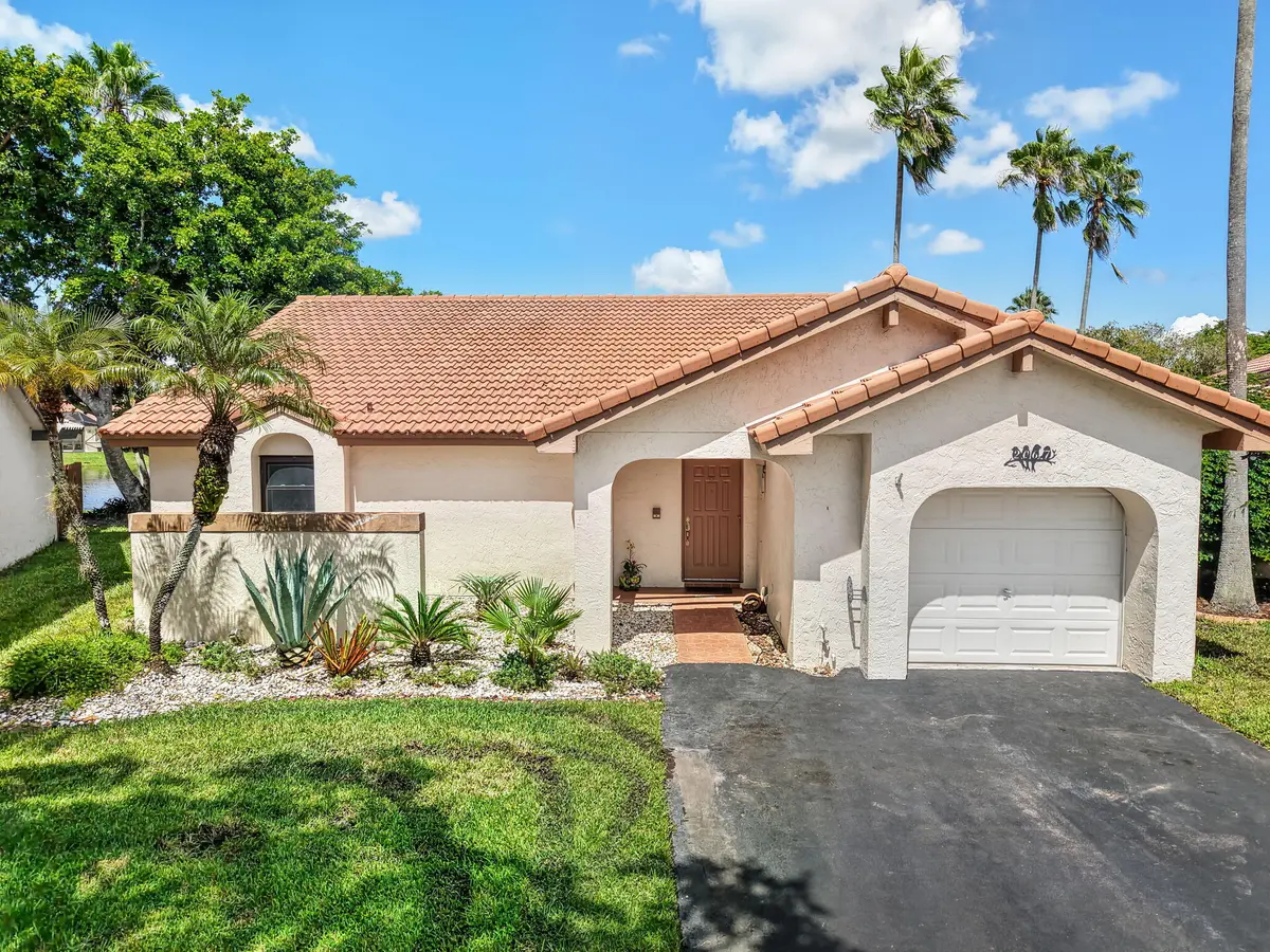 29-web-or-mls-DJI_20260925014647_0302_D at 2067 Montpeliar, Weston