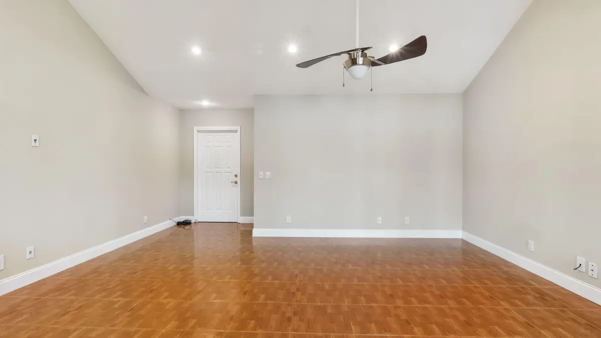 34-web-or-mls-DSC07592 at 2067 Montpeliar, Weston