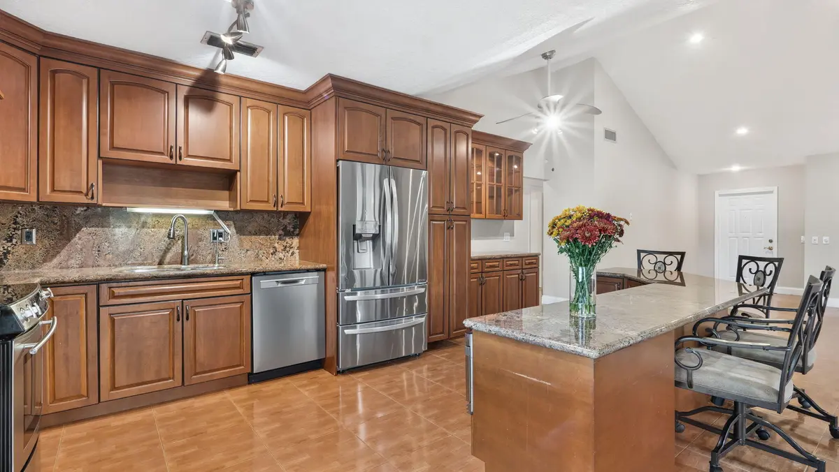 40-web-or-mls-DSC07623 at 2067 Montpeliar, Weston