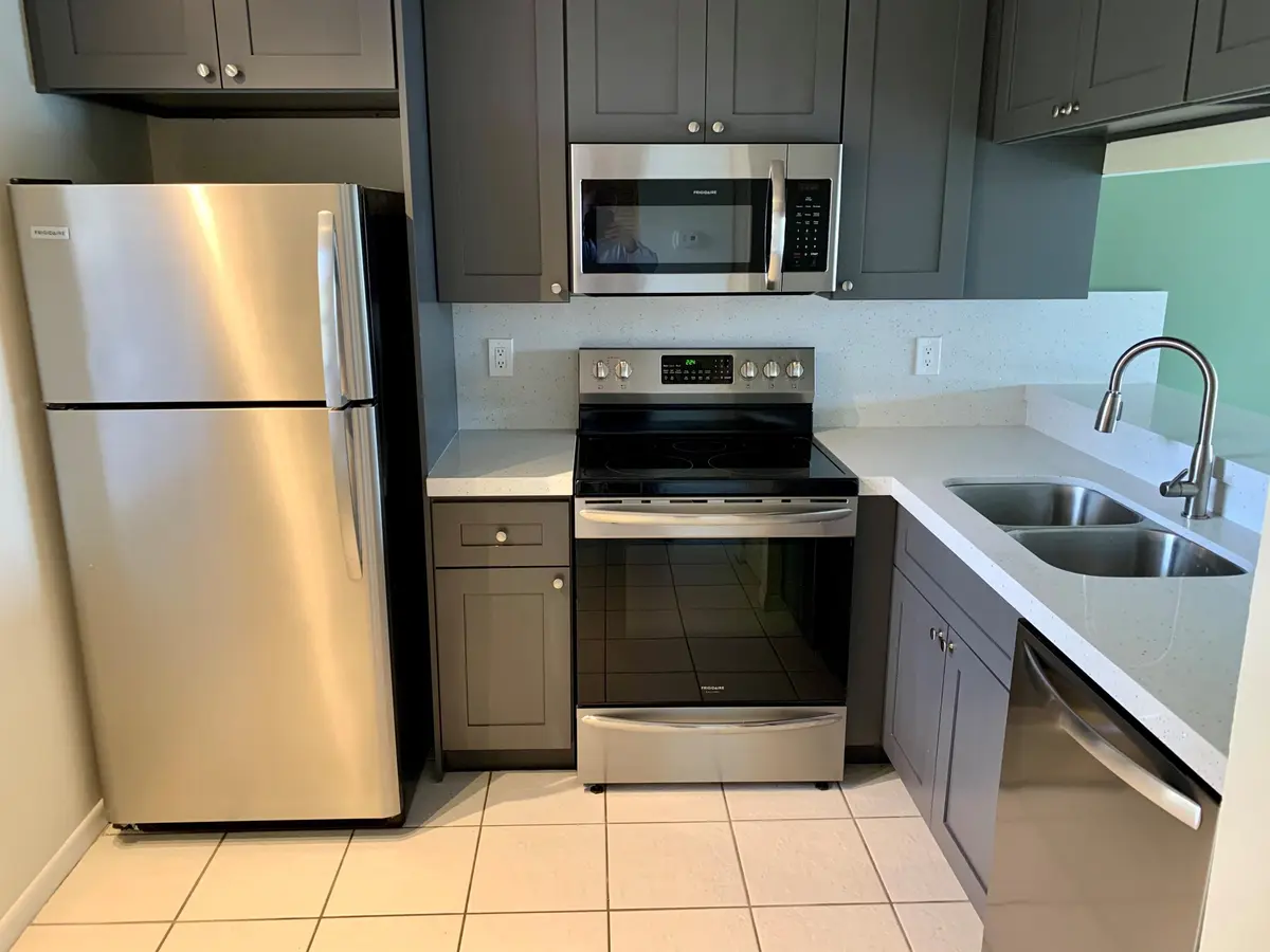 ddd at 10501 W Broward Boulevard 405, Plantation