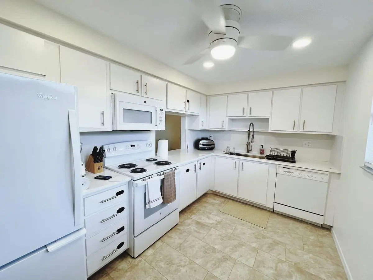 Kitchen at 7080 NOVA Drive 307B, Davie