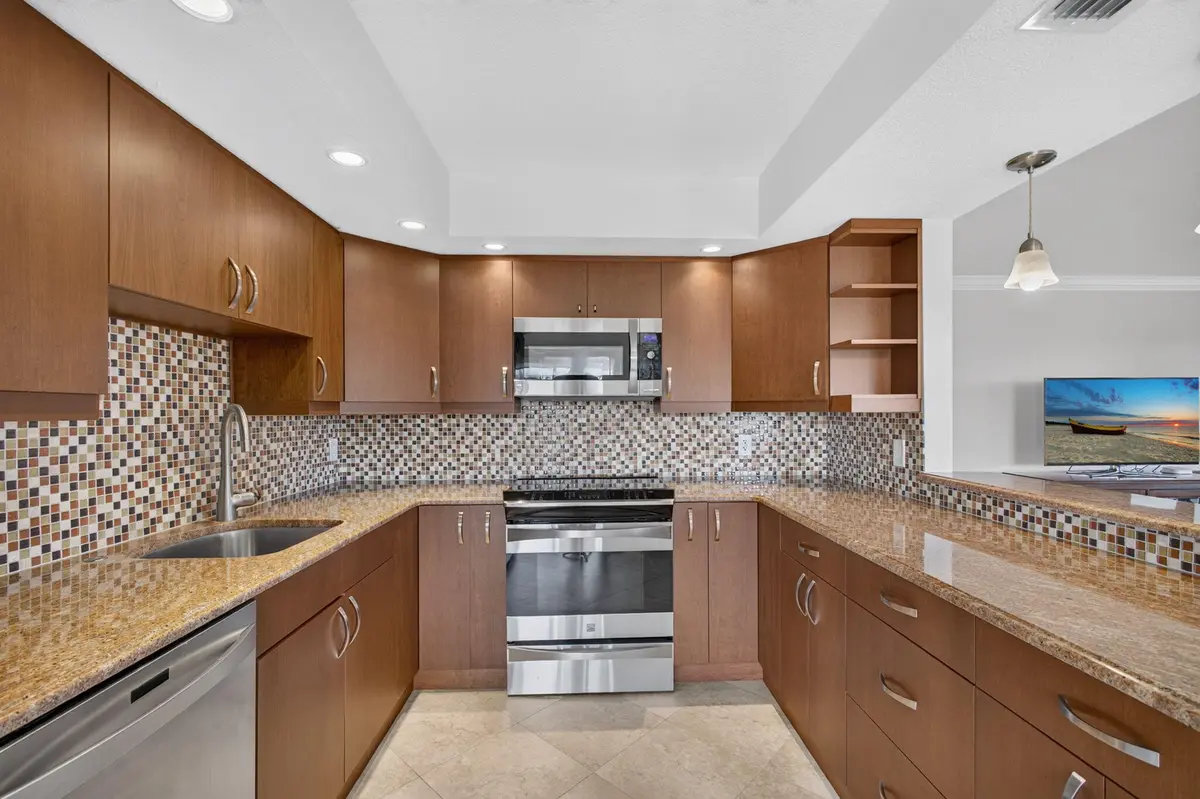 28-web-or-mls-5D1A3267 at 500 Ocean Trail Way 409, Jupiter