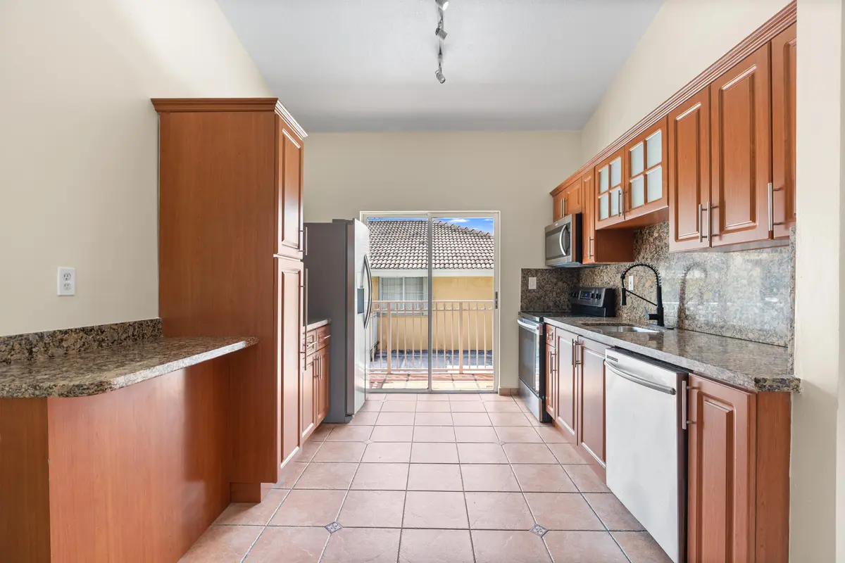 DSC00210 at 7520 W 20TH Avenue 206, Hialeah