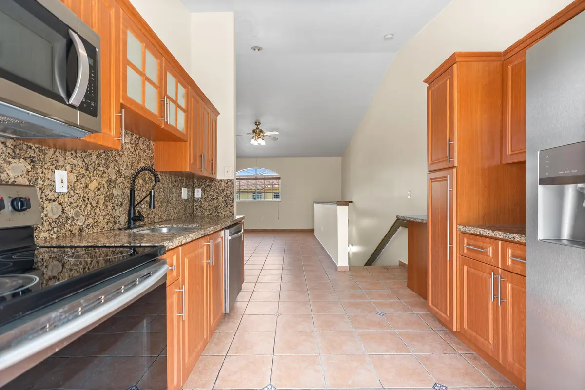 DSC00213 at 7520 W 20TH Avenue 206, Hialeah