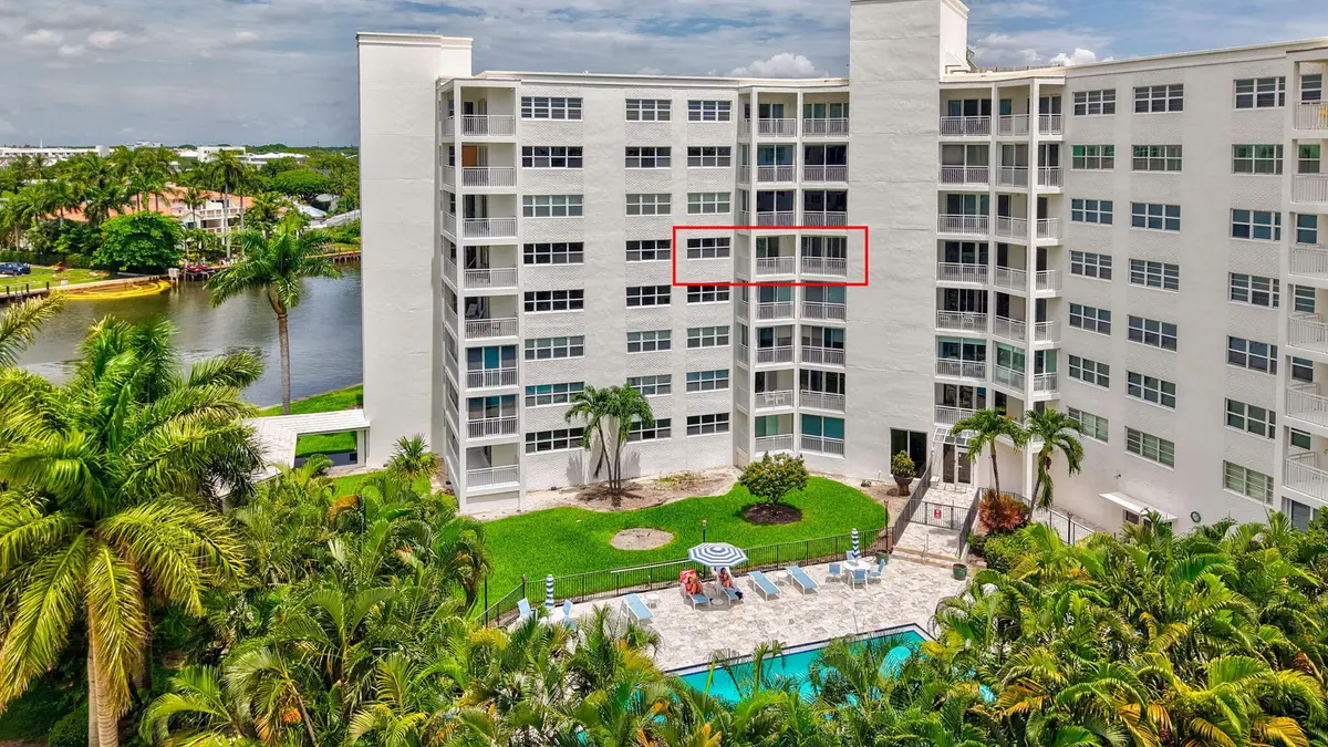 5th Floor Unit at 1000 Lowry Street 5G, Delray Beach