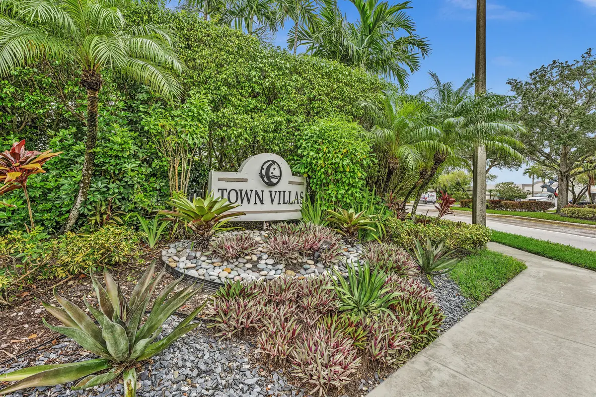 FPP01714 at 18880 JOLSON Avenue 8, Boca Raton