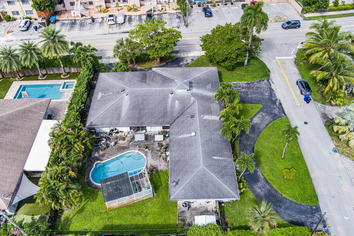 2908-21 at 2908 Middle River Drive, Fort Lauderdale