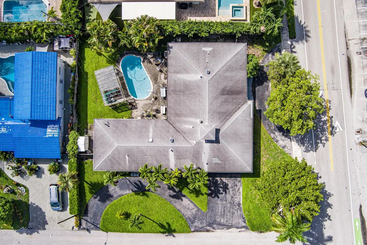 2908-22 at 2908 Middle River Drive, Fort Lauderdale