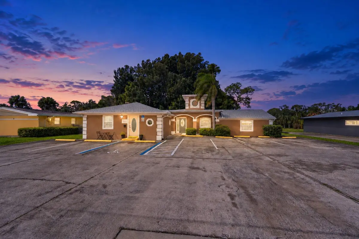 2-web-or-mls-E9D8CCA8-3964-43FB-B406-F34 at 1542 S WICKHAM Road B, Melbourne