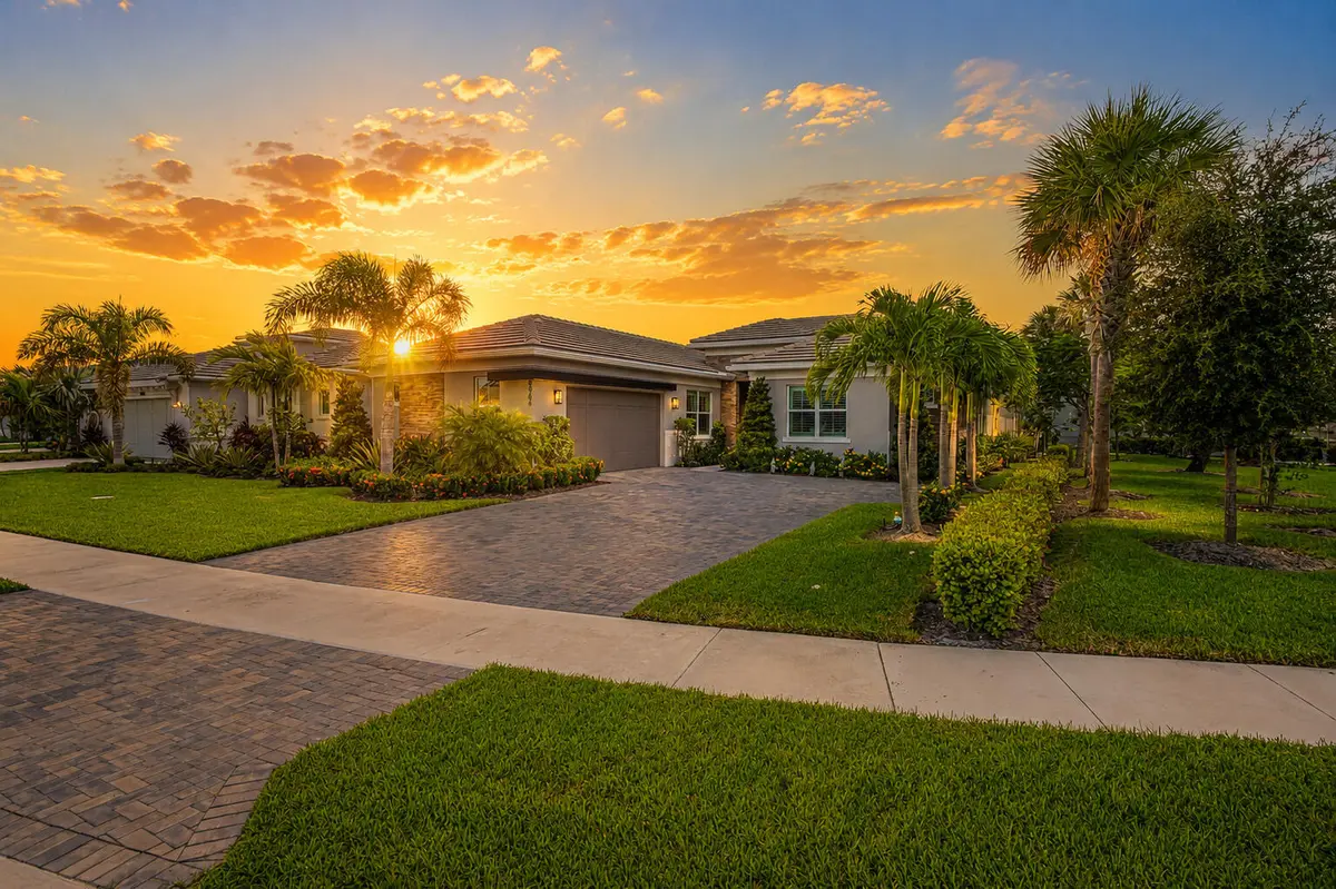 9964 Seagrass front at 9964 SEAGRASS Way, Palm Beach Gardens