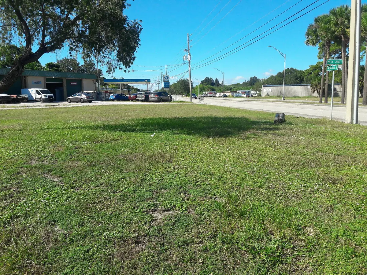 2807 3 at 2807 Okeechobee Road, Fort Pierce