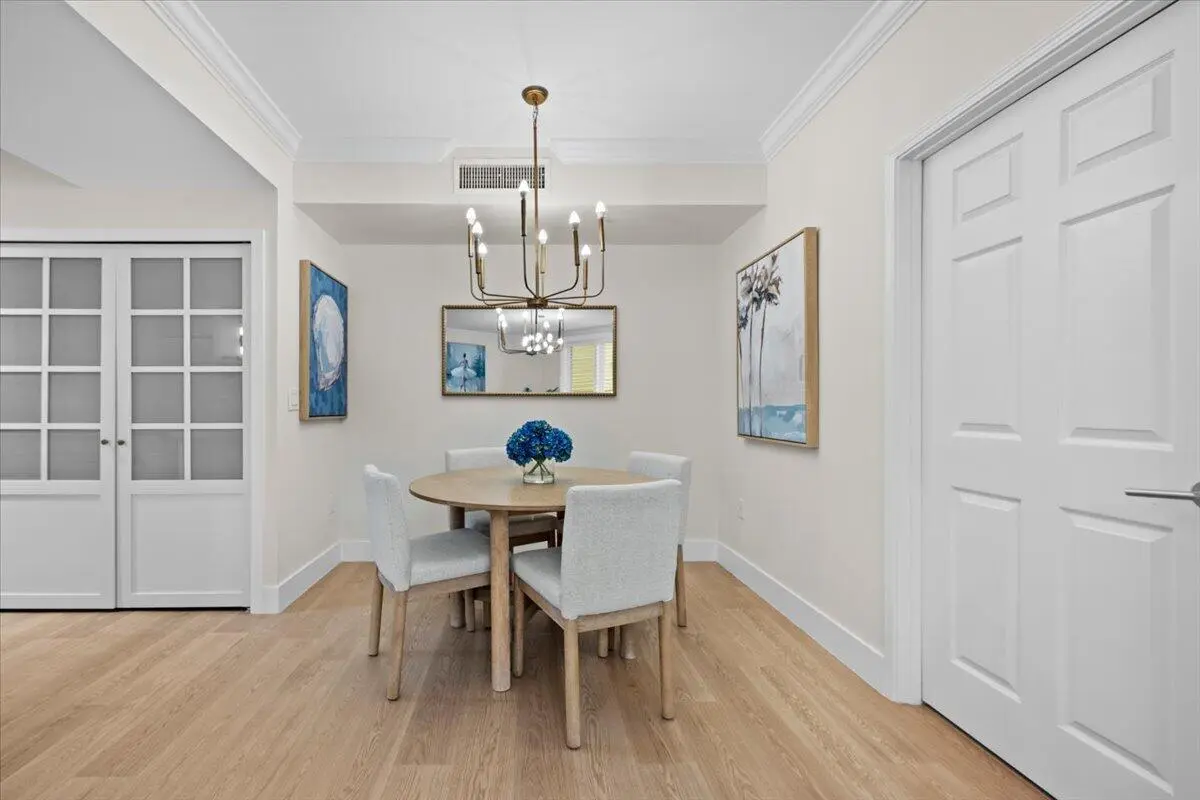 05-LUX_2563 at 720 S Sapodilla Avenue 204, West Palm Beach