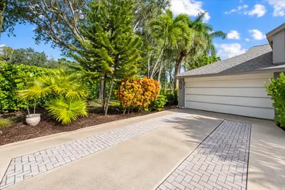 2402 Landings Boulevard, Greenacres – Townhouse for sale