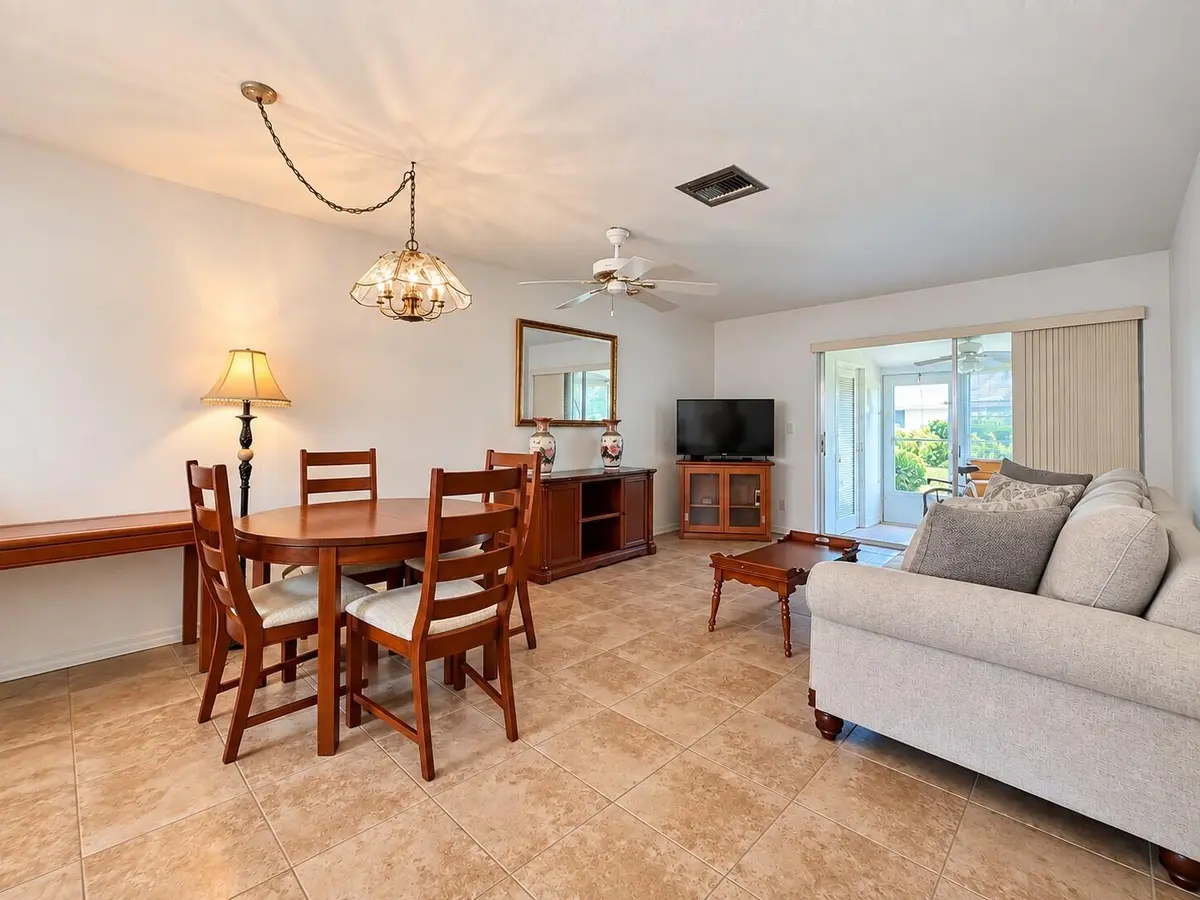 Dining and Living at 2920 CROSLEY Drive E, West Palm Beach
