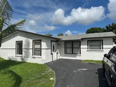7807 W Kimberly Boulevard, North Lauderdale – Single Family Residence for sale