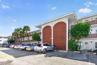 2050 NE 39th Street W109, Lighthouse Point – Condominium for sale
