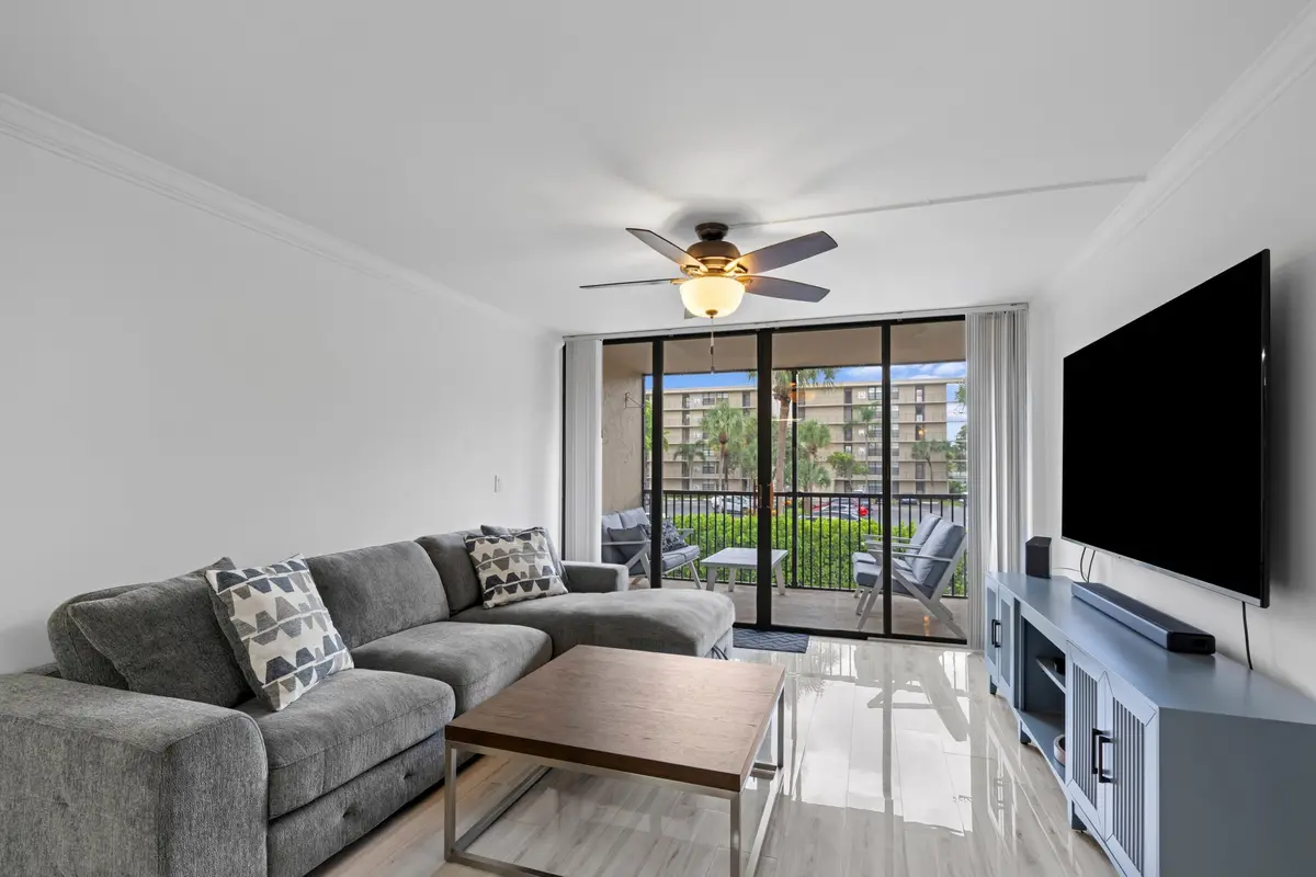 Living Room at 16 ROYAL PALM Way 205, Boca Raton