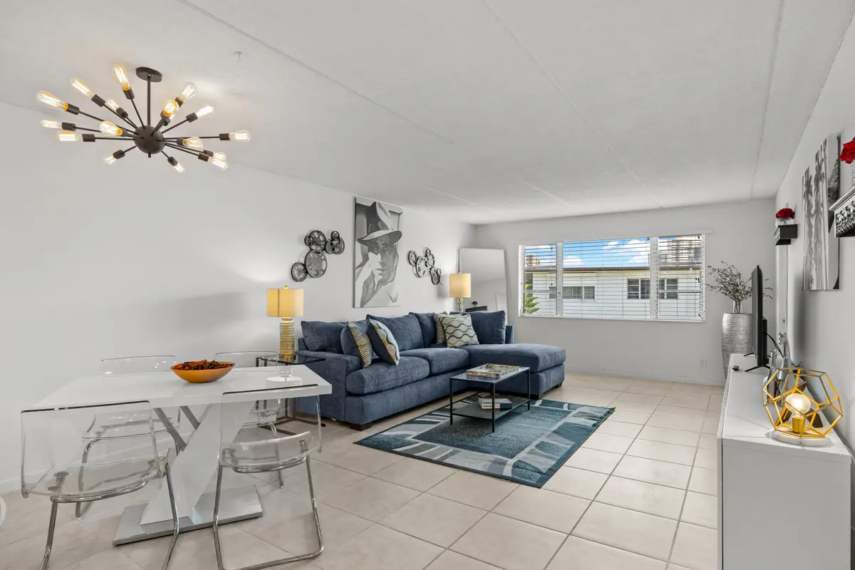 366A5085-6 at 4500 N FLAGLER Drive D24, West Palm Beach