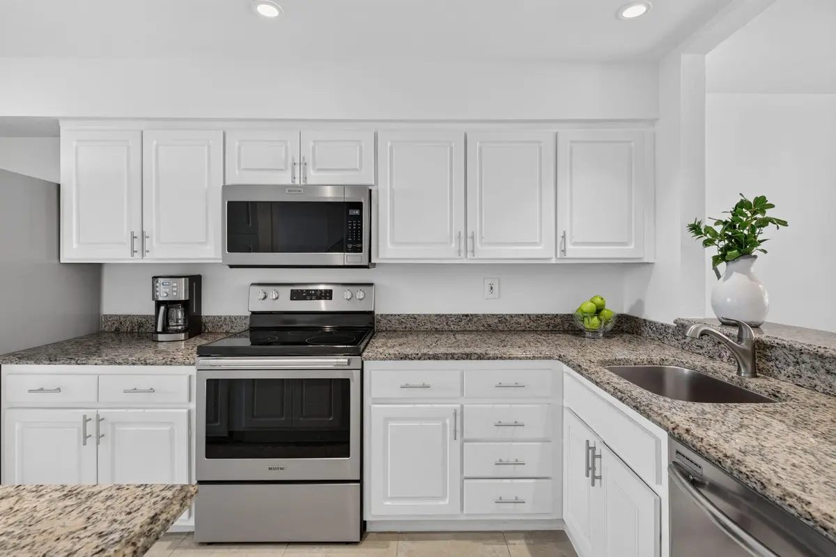 13-web-or-mls-_A7A7447 at 547 NE 7th Avenue, Fort Lauderdale