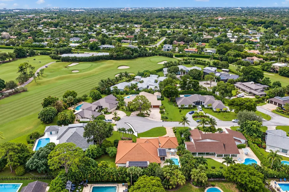 Oak Tree at 4535 Oak Tree Court, Delray Beach
