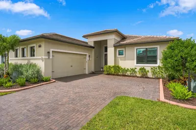 8252 SW NORCIA Way, Port St. Lucie – Single Family Residence for sale