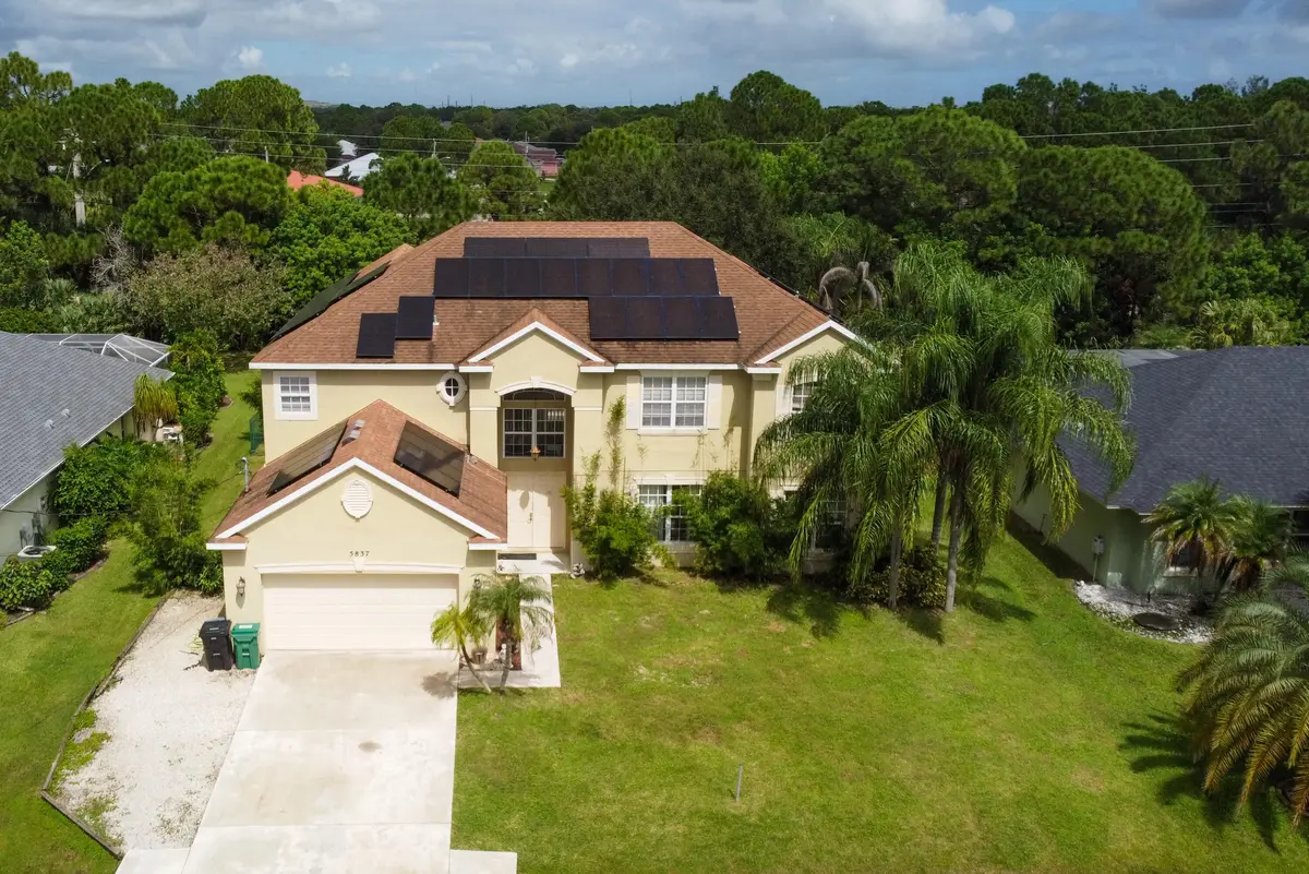 5837 NW BATES Avenue, Port St. Lucie, FL – photo 2