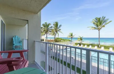 9800 S OCEAN Drive 205, Jensen Beach – Condominium for sale