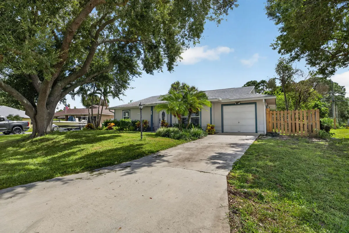 2-web-or-mls-3A5A0077 at 872 SW NICHOLS Terrace, Port St. Lucie