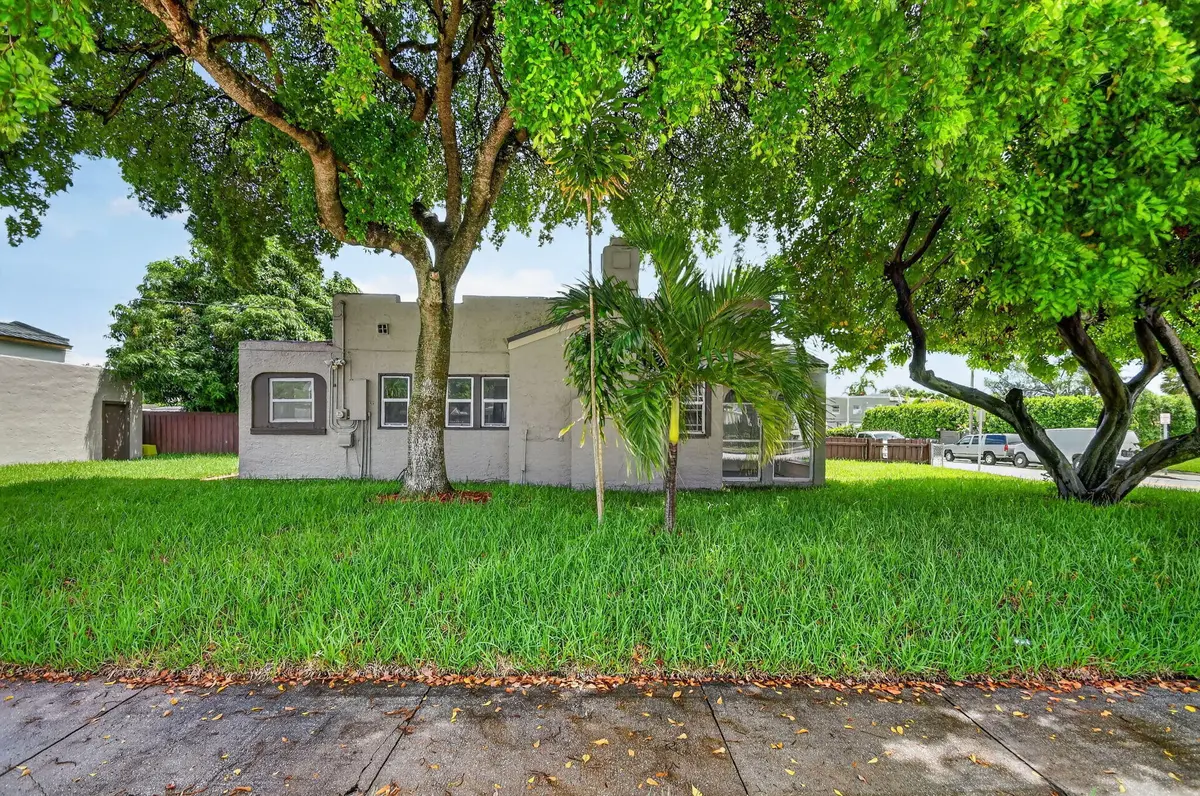 6-web-or-mls-DSC_0999 at 739 KAYE Street 0, West Palm Beach
