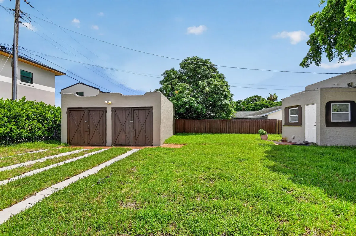8-web-or-mls-DSC_1008 at 739 KAYE Street 0, West Palm Beach