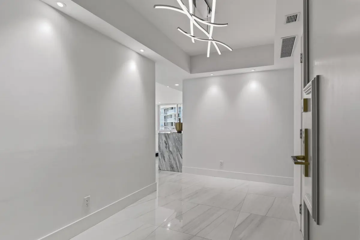 007-051-3300 S Ocean Blvd-1499x1000 at 3300 S Ocean Boulevard 401s, Palm Beach