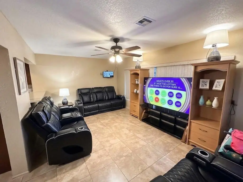 updated family room at 820 SW 49th Terrace, Margate