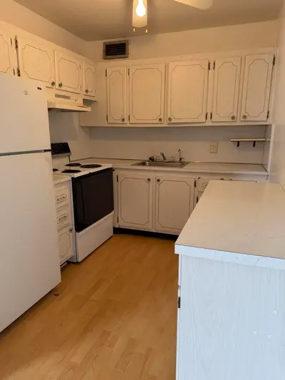 13 KENT A, West Palm Beach – Condominium for sale