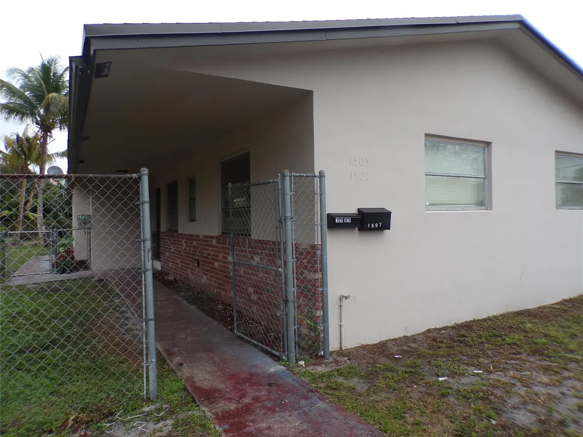 Photo 2 at 1505 N 57th Terrace, Hollywood