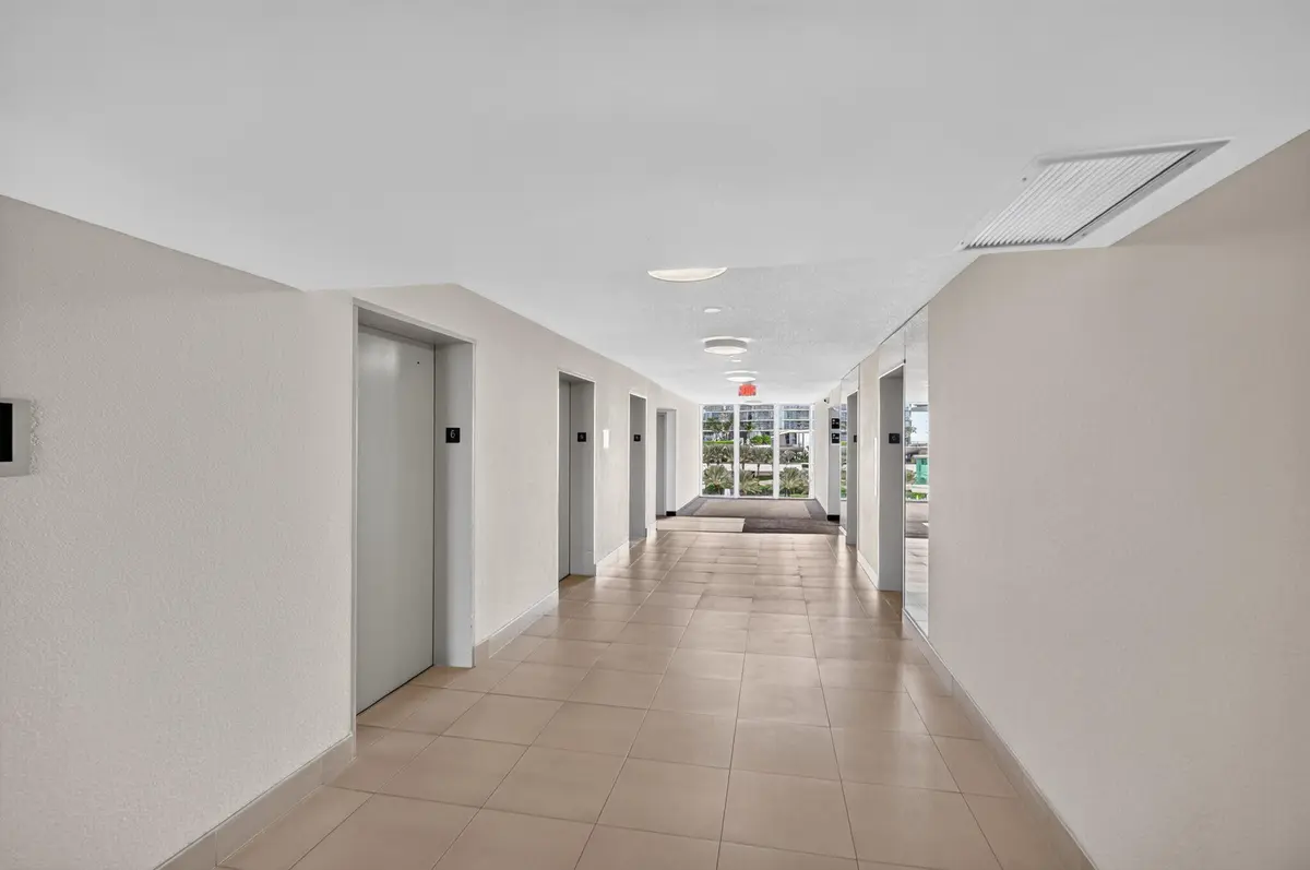 6-web-or-mls-DSCF0403 at 100 Bayview Drive 620, Sunny Isles Beach