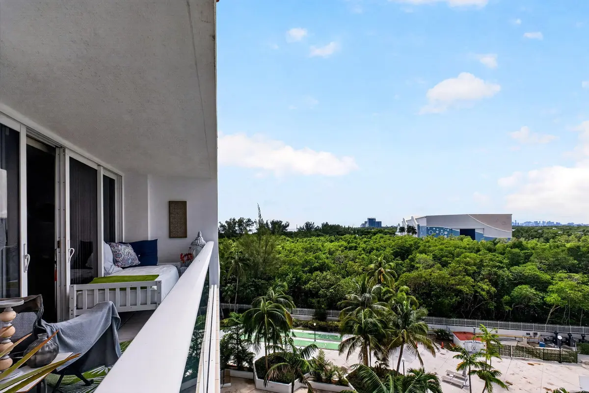 8-web-or-mls-DSCF0412 at 100 Bayview Drive 620, Sunny Isles Beach