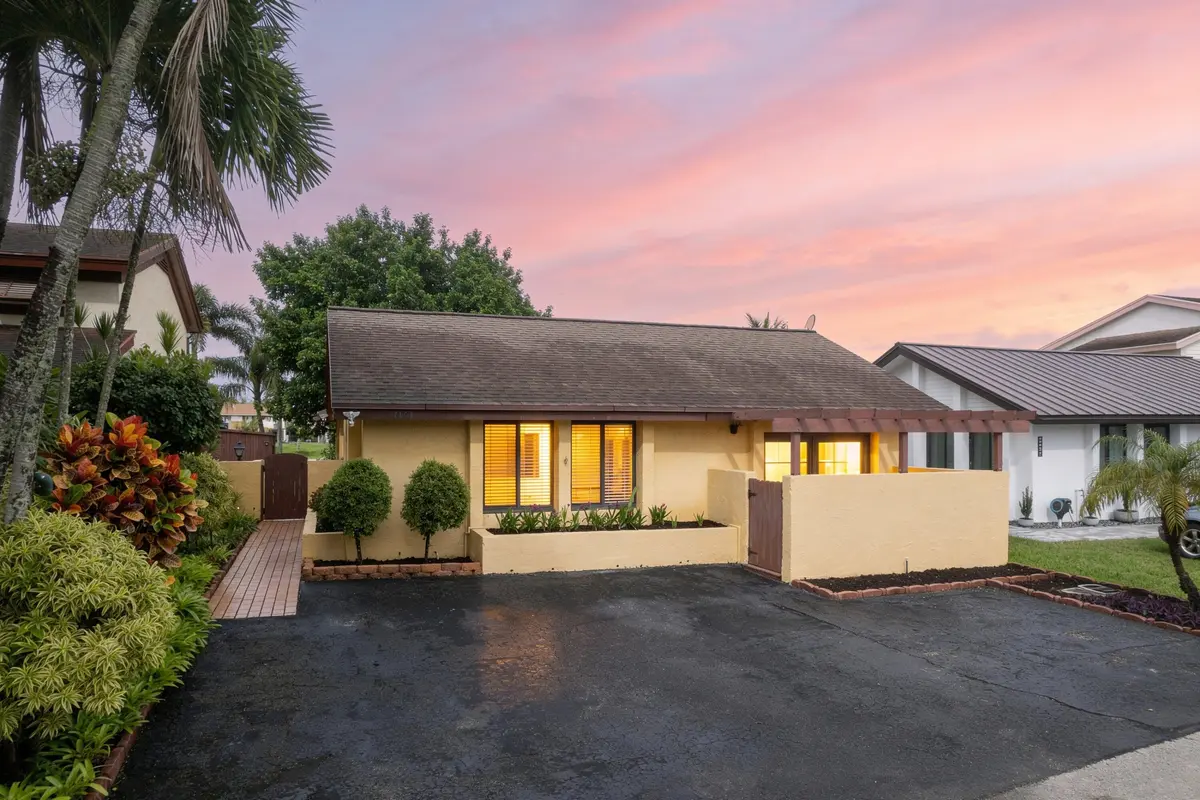 Twilight at 4051 SW 82ND Terrace, Davie