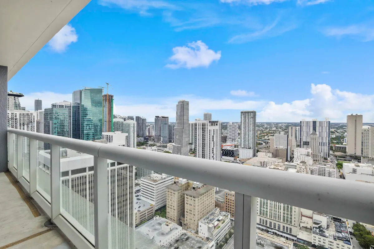 7 Balcony at 50 Biscayne Boulevard 4503, Miami