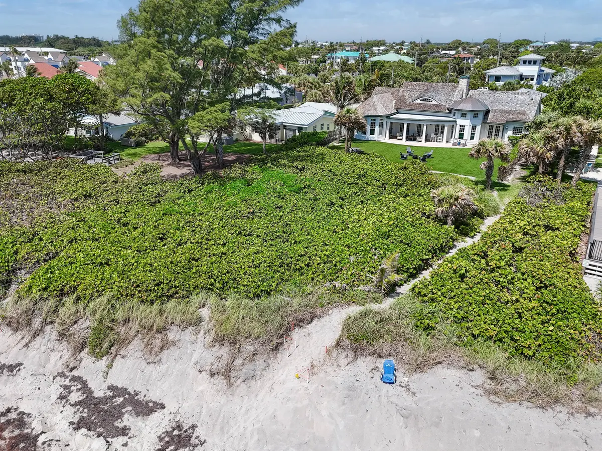 private beach path at 282 Celestial Way, Juno Beach