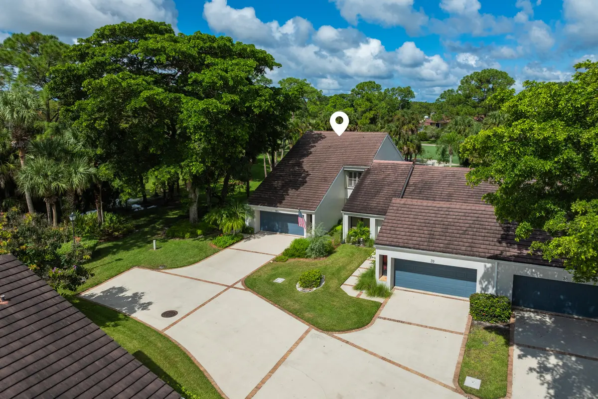 Front at 40 Edinburgh Drive, Palm Beach Gardens
