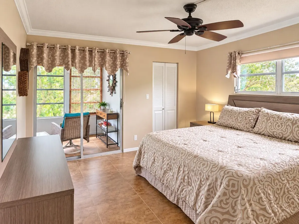 MBR 2 at 2301 Lucaya Lane O4, Coconut Creek