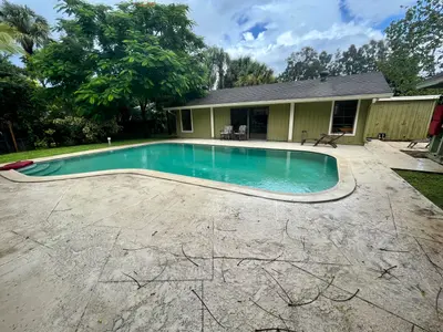 4949 Belvedere Road Cottage, West Palm Beach – Single Family Residence for rent