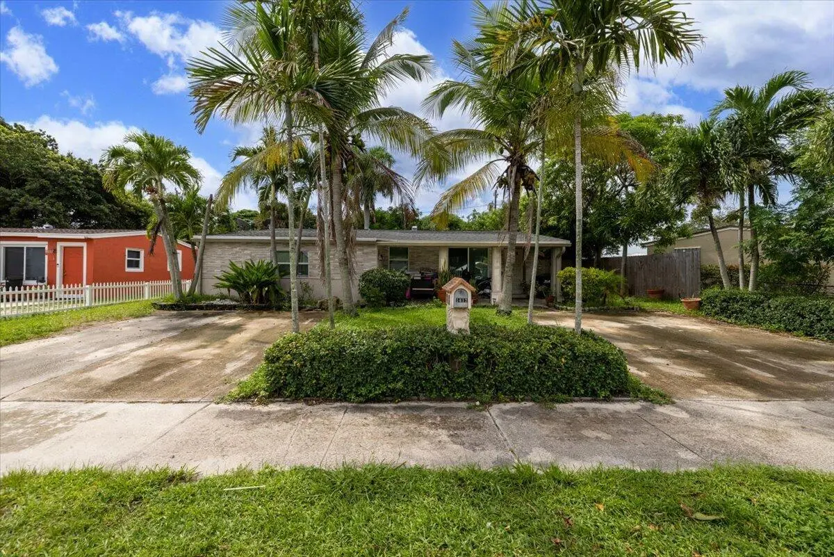 21-1412 Sw 3rd-X--2 at 1412 SW 3RD Street, Delray Beach