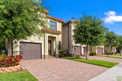 5809 NW 46th Lane, Tamarac – Single Family Residence for sale