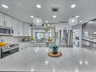 9020 SW 8th Street, Boca Raton – Single Family Residence for sale