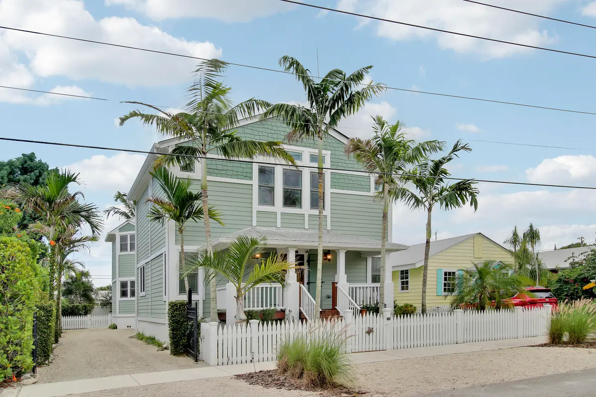 Front at 9172 SE Apollo Street, Hobe Sound