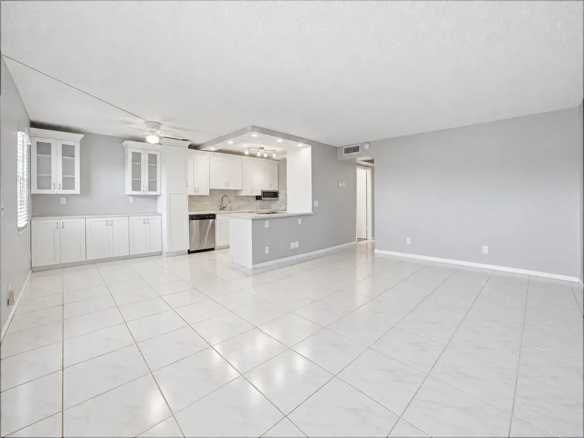 Livingroom at 3002 EXETER A, Boca Raton