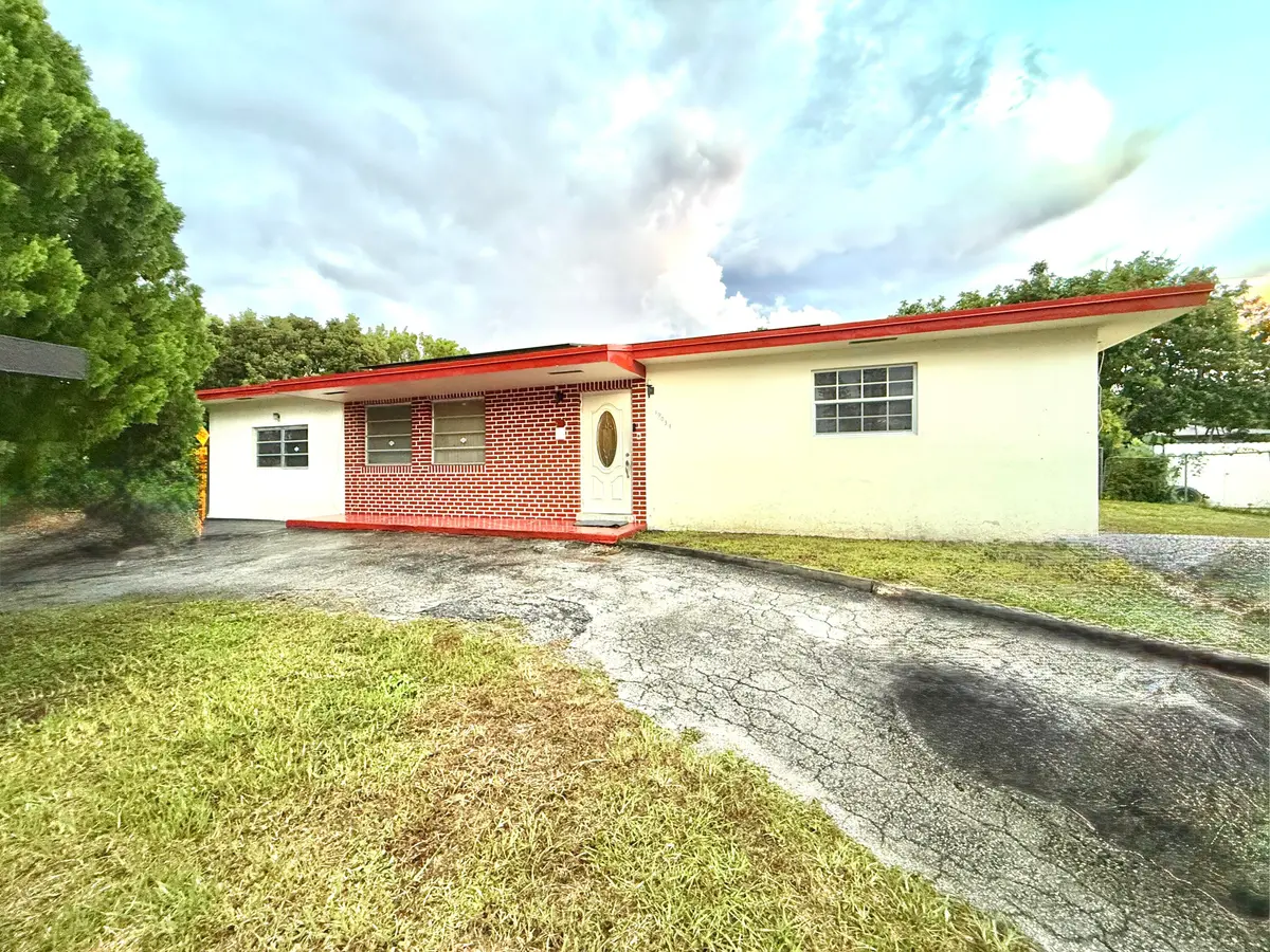 IMG_0500 at 19031 NW 12TH Avenue, Miami Gardens