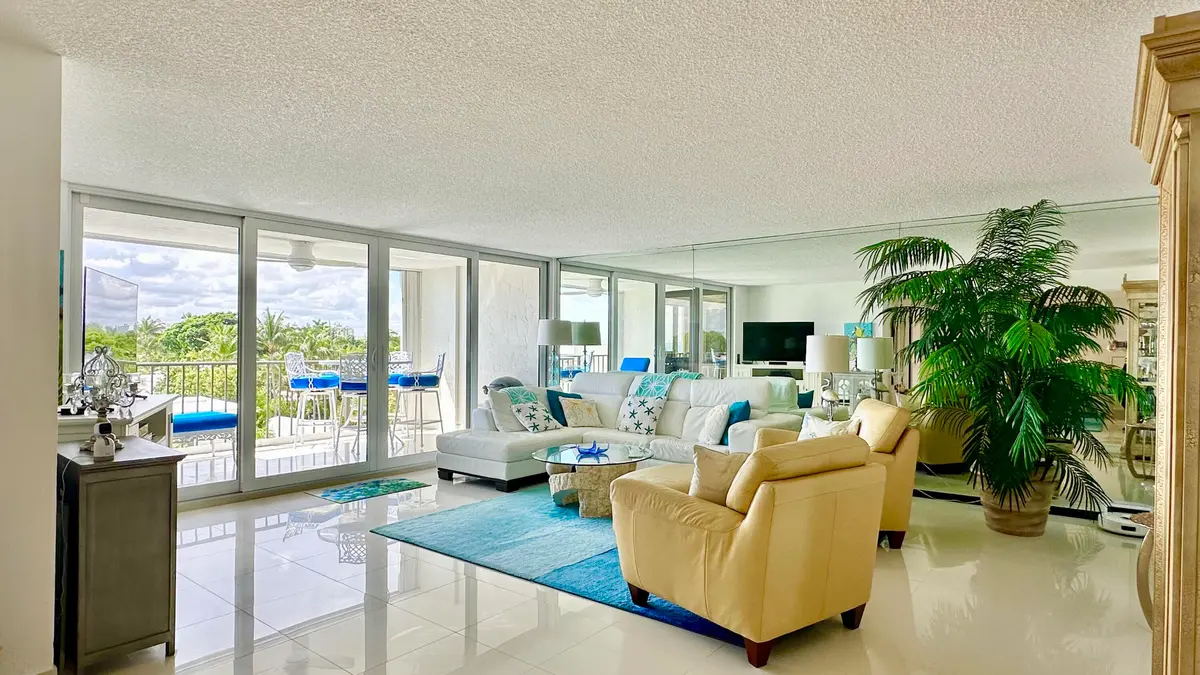 IMG_5945 at 1901 N Ocean Boulevard 4B, Fort Lauderdale