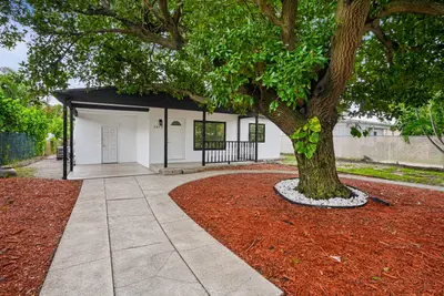 5472 NW 1ST Avenue, Oakland Park – Single Family Residence for sale